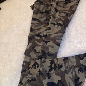 Army fatigue pants